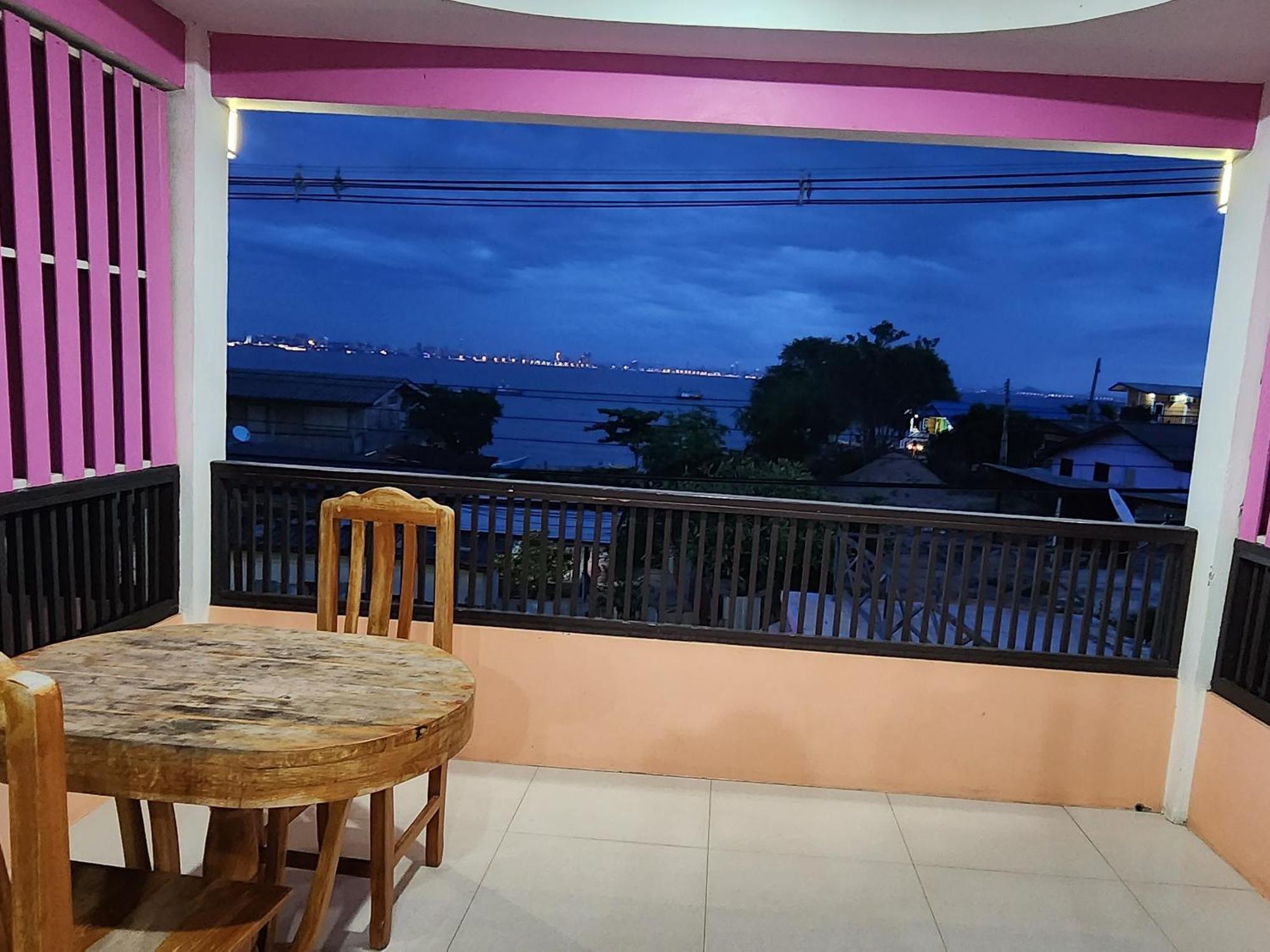 Puttaraksa Kohlarn Hotel Ngoại thất bức ảnh