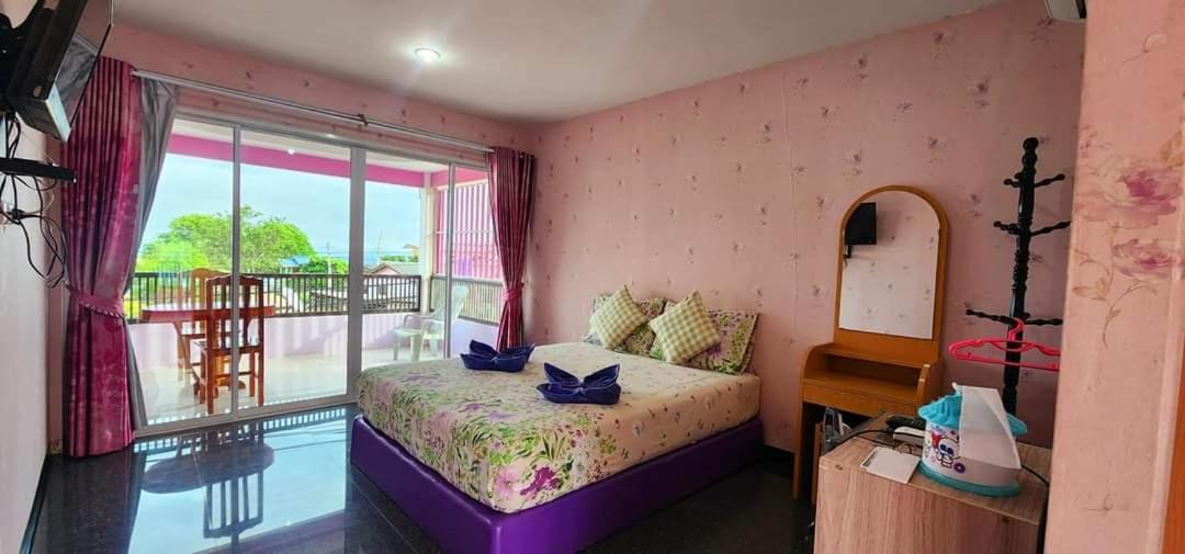 Puttaraksa Kohlarn Hotel Ngoại thất bức ảnh