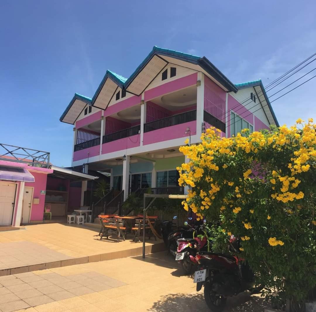Puttaraksa Kohlarn Hotel Ngoại thất bức ảnh